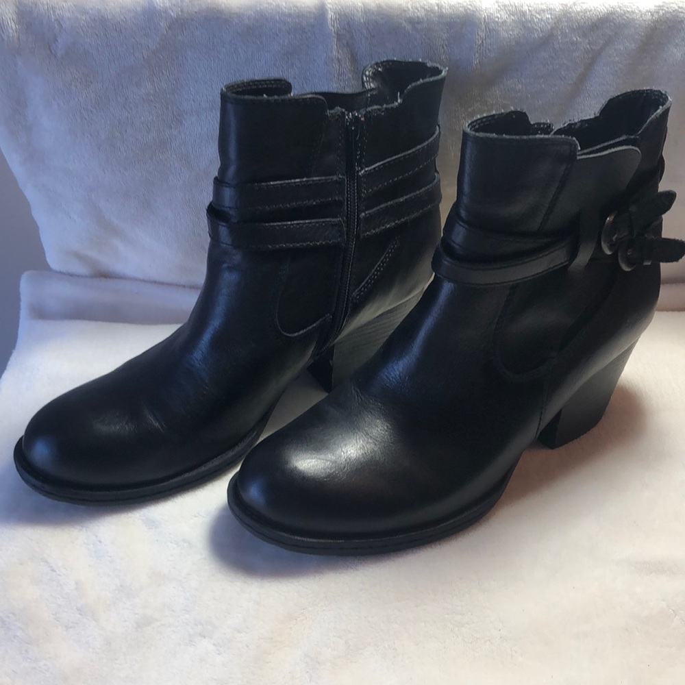 b.o.c. - Born O Concept Women’s Booties